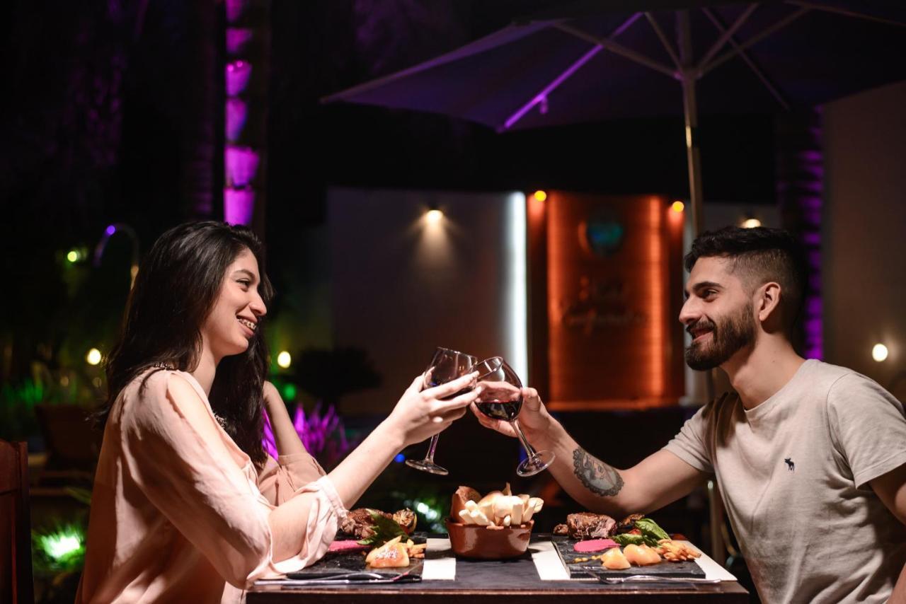 Hotel Termal Emperatriz Termas De Rio Hondo Ngoại thất bức ảnh