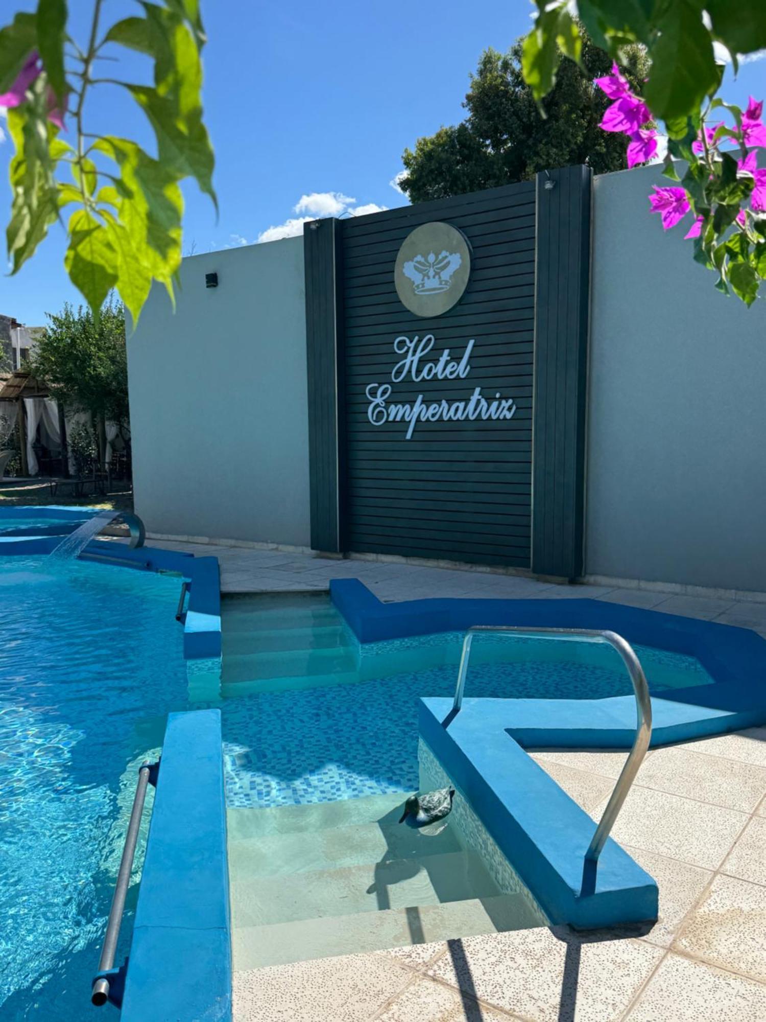 Hotel Termal Emperatriz Termas De Rio Hondo Ngoại thất bức ảnh